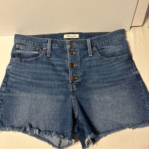 Madewell Women’s High Rise Denim Button Fly Raw Hem Shorts Sz 31-EUC